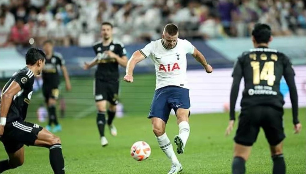  孙兴慜梅开二度热刺主场击退阿森纳迎德比胜利