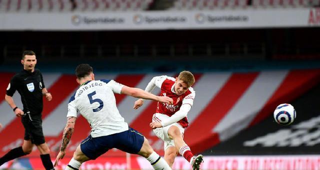  水晶宫定位球大师课开讲，格伊头球破门助力擒拿切尔西