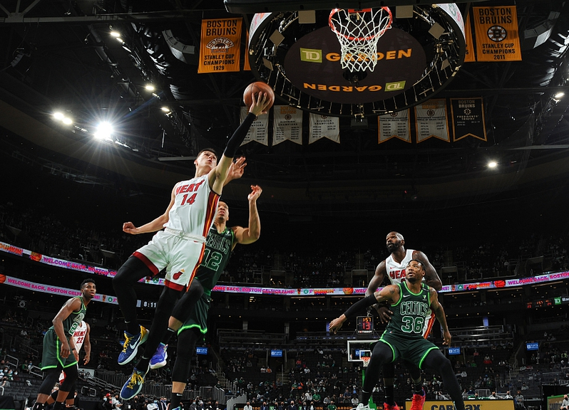  霍芬海姆年轻阵容敢打敢拼，客场爆冷击败传统强队