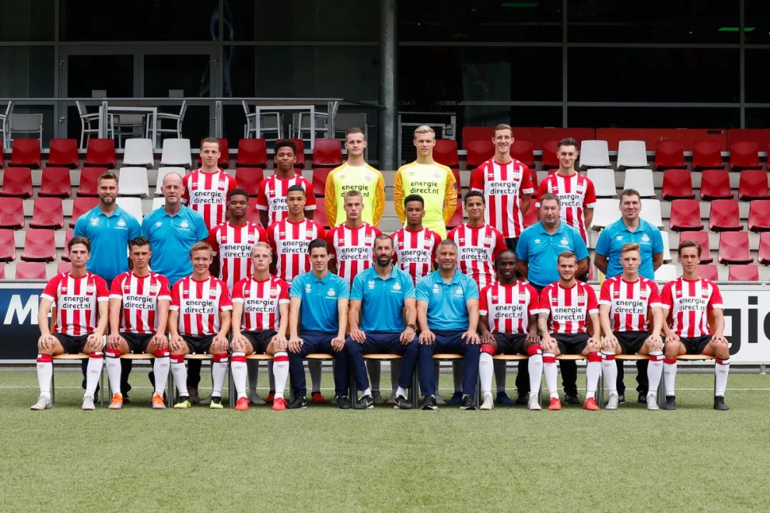  斯图加特青年才俊亮眼，主场击溃老牌劲旅